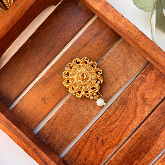 Antique Pearl Glow Hair Brooch