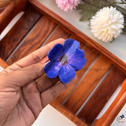 Bold Bloom Flower Hair Claw - Medium