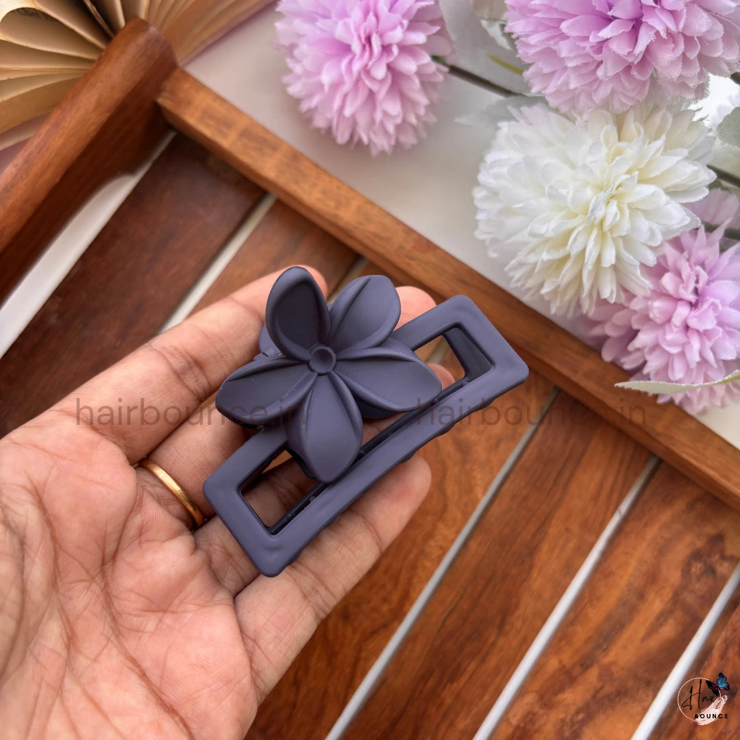 Plumeria Bloom Hair Claw for Women – Medium
