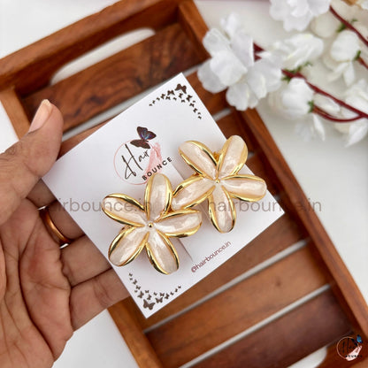 Frangipani Bloom Center Hair Clip – Twin Flower
