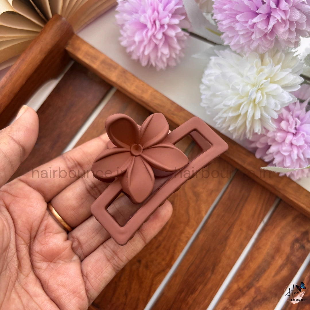 Plumeria Bloom Hair Claw for Women – Medium