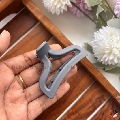 Matte Wave Arch Hair Claw – Medium