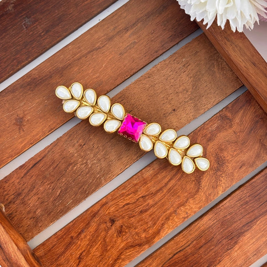 Fuchsia Leaf Center Clip