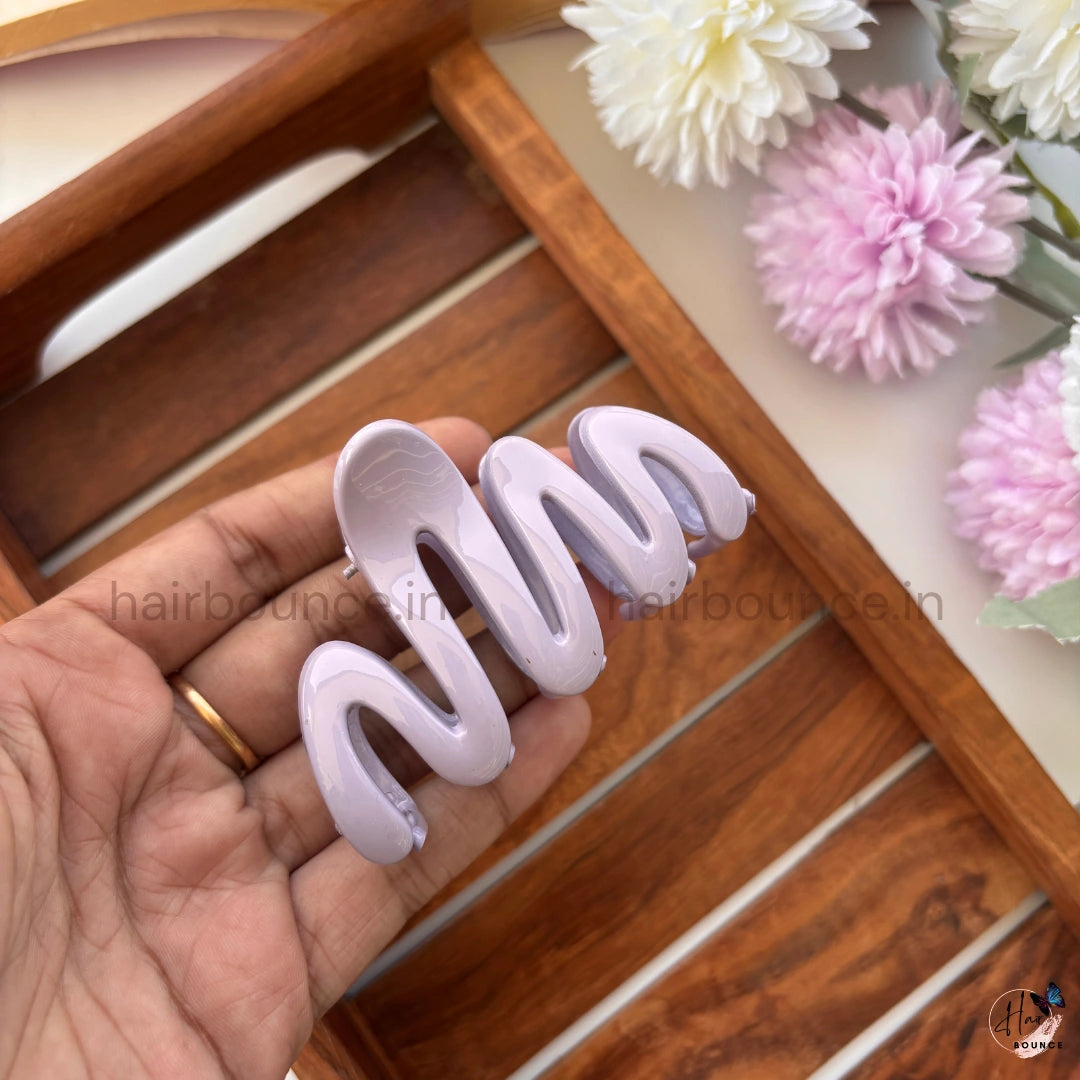Glossy Wave Hair Clip – Medium