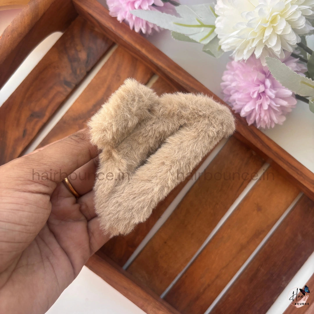 Cloud Puff Fur Hair Claw – Large