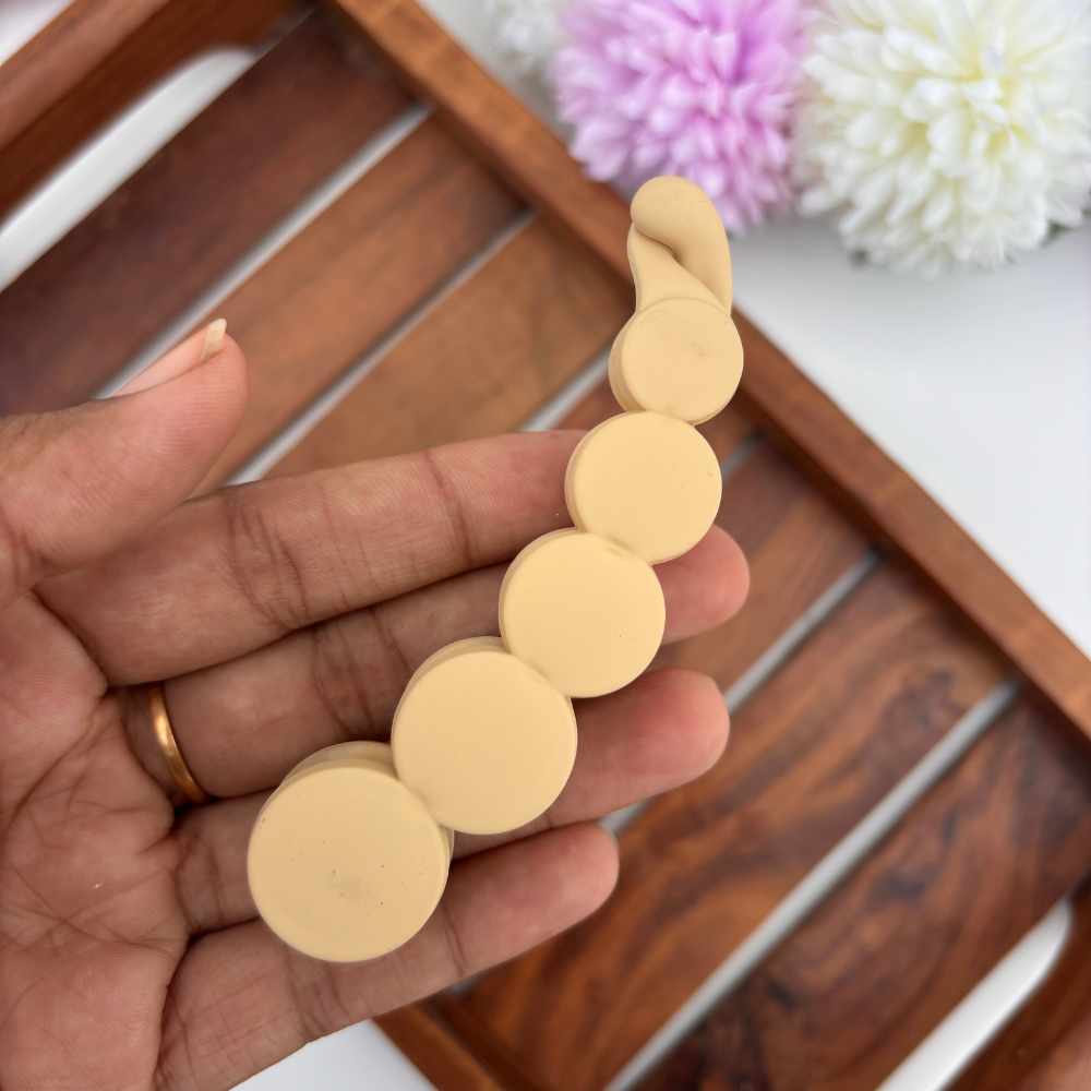 Matte Circle Banana Clip