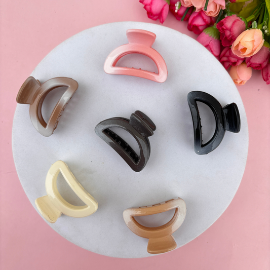 Nude D-Shape Hair Claw – Small
