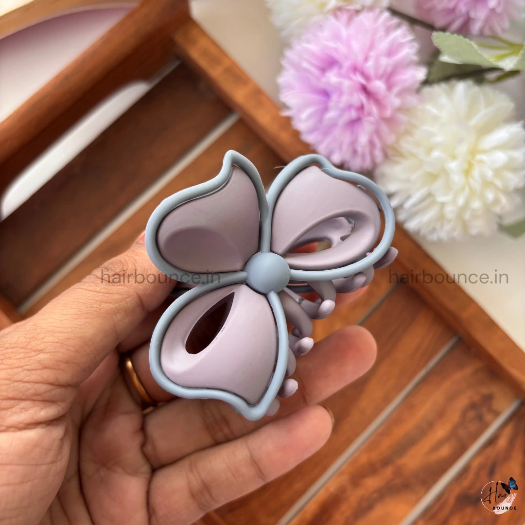 Matte Bow Hair Claw – Medium
