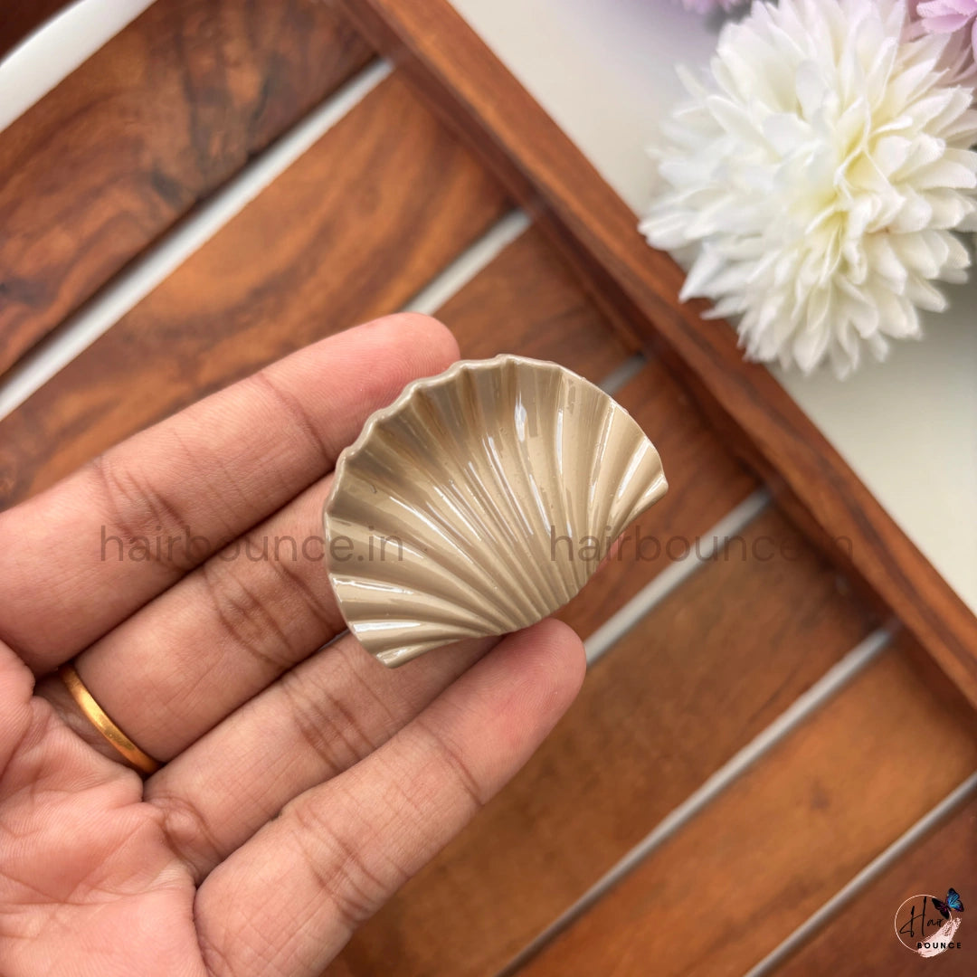 Pastel Seashell Hair Claw – Small