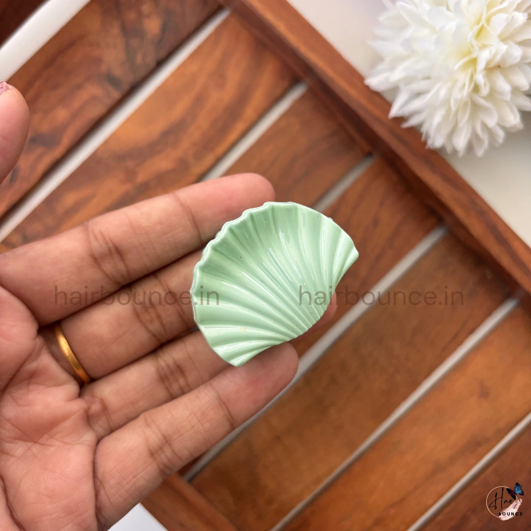 Pastel Seashell Hair Claw – Small