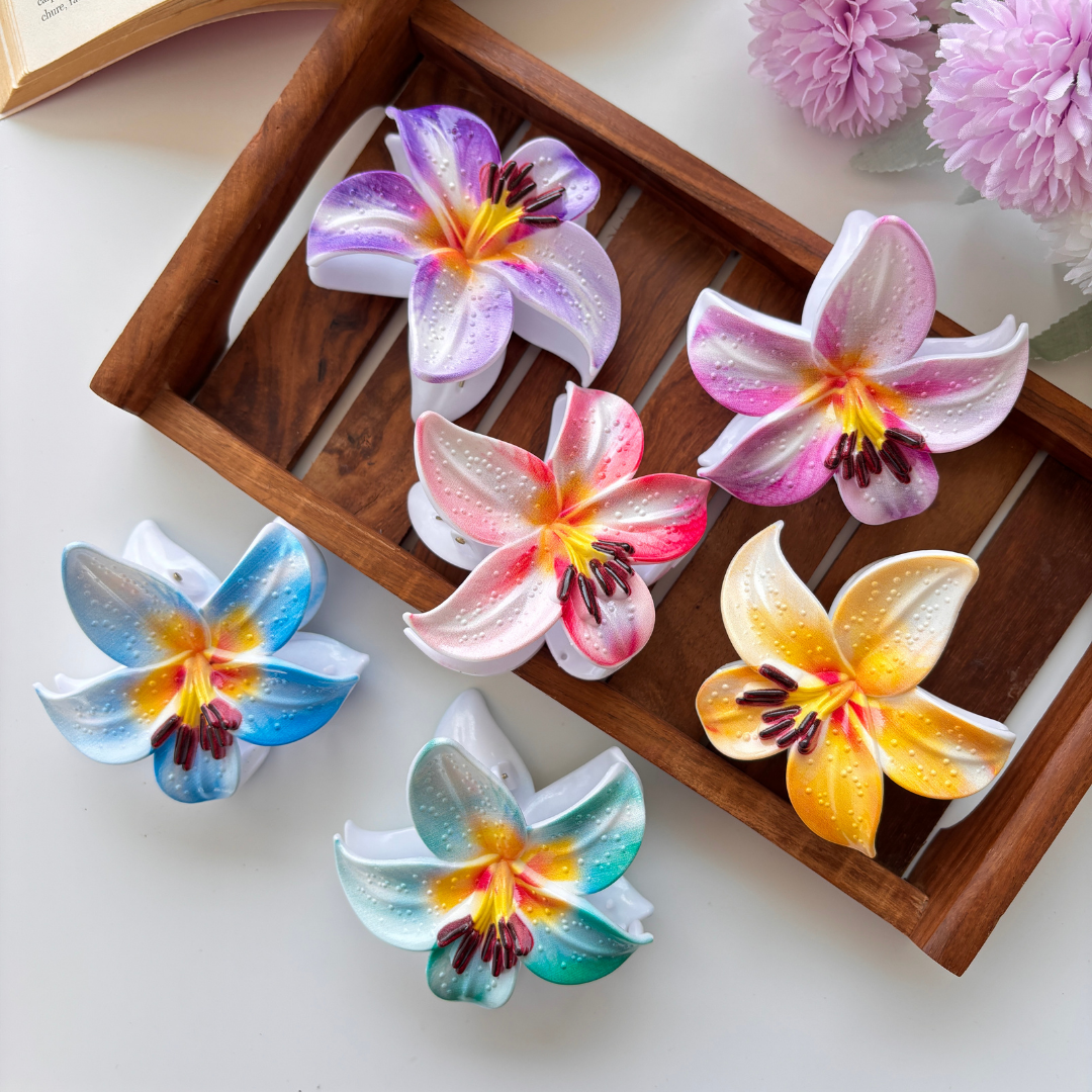 Dew Drop Lily Hair Claw – Extra Large