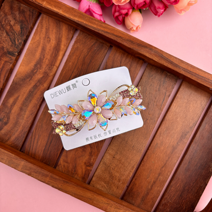 Flower with Leaf Center Clip