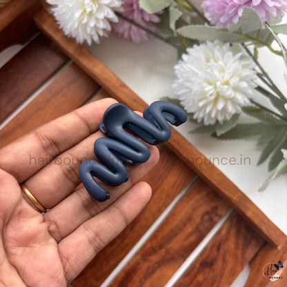 Abstract Wave Hair Claw – Medium