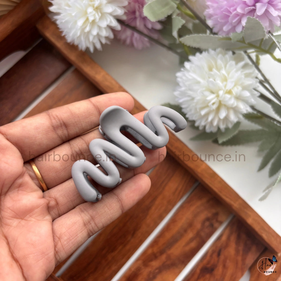 Abstract Wave Hair Claw – Medium