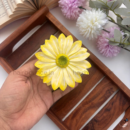 Pastel Daisy Bloom Hair Claw - Large