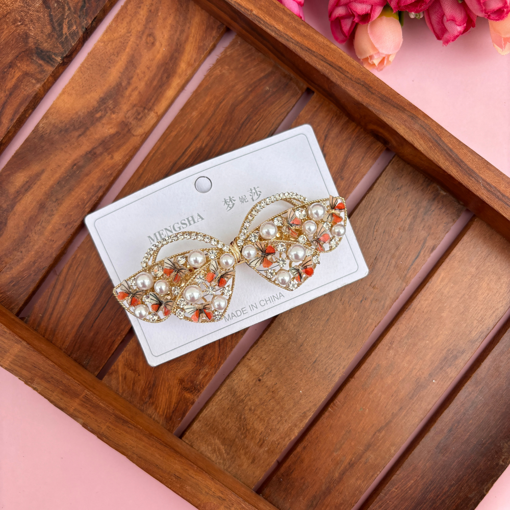 Premium Tiny Butterfly Pearl Center Clip