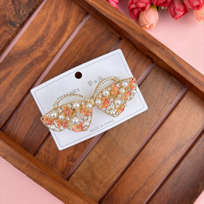 Premium Tiny Butterfly Pearl Center Clip