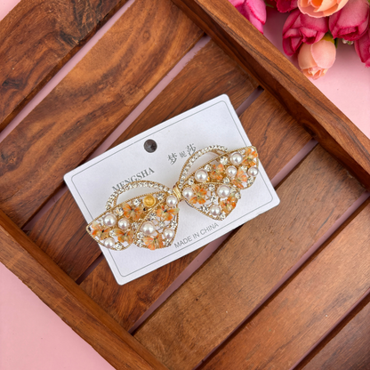 Premium Tiny Butterfly Pearl Center Clip