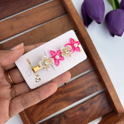 Lilly Pearl Flower Alligator Clip