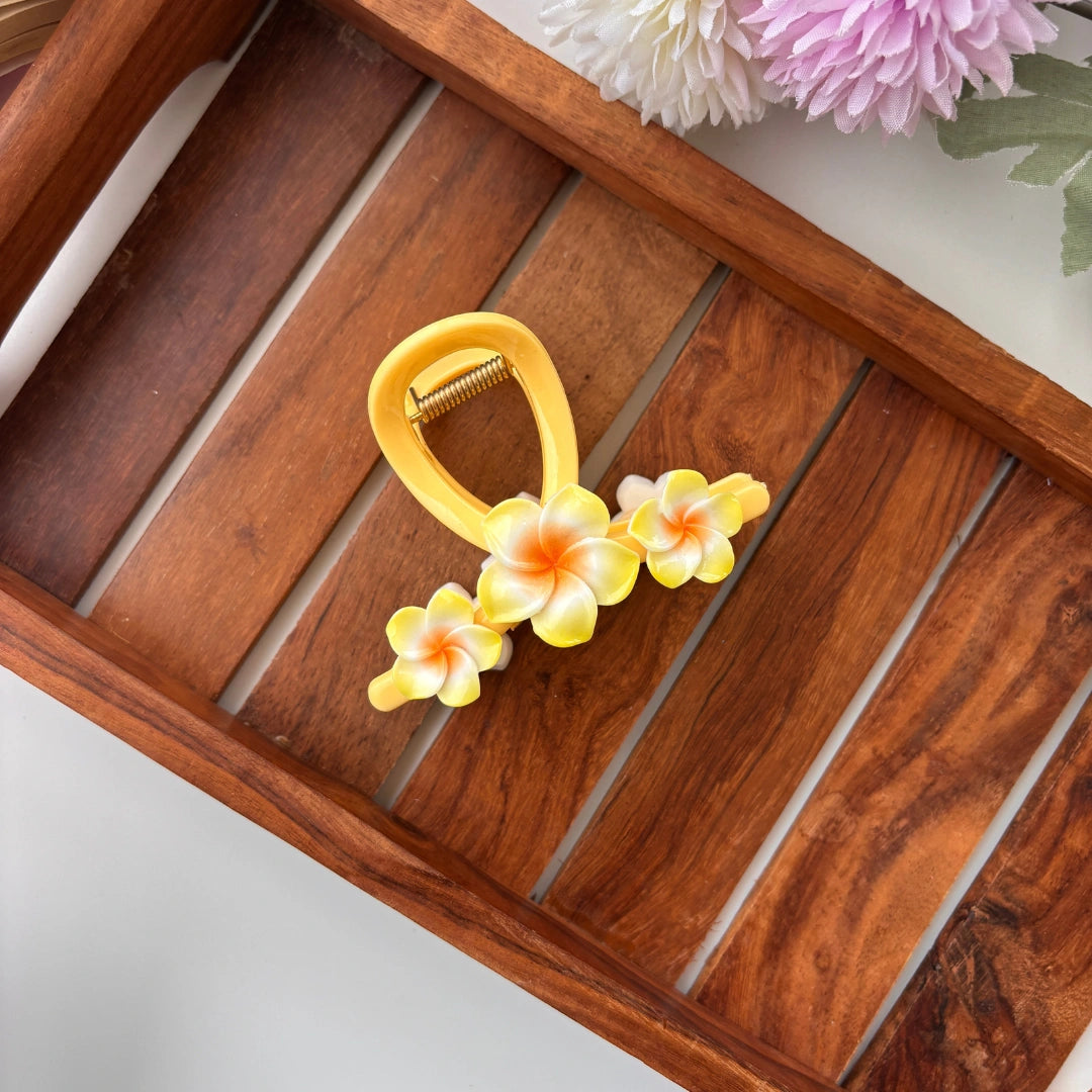 Triple Flower Loop Hair Claw – Large