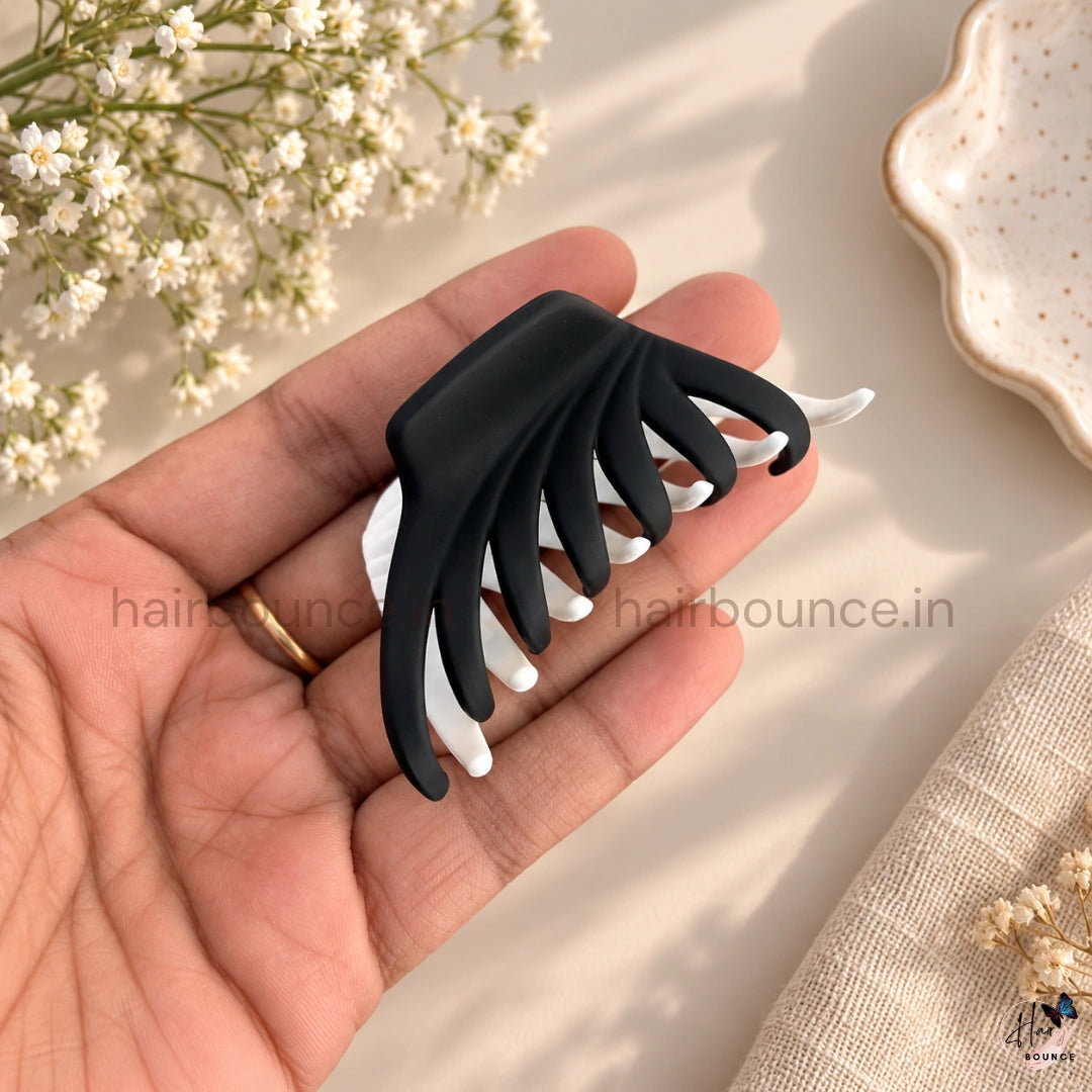 Dual Colour Lined Hair Claw - Medium