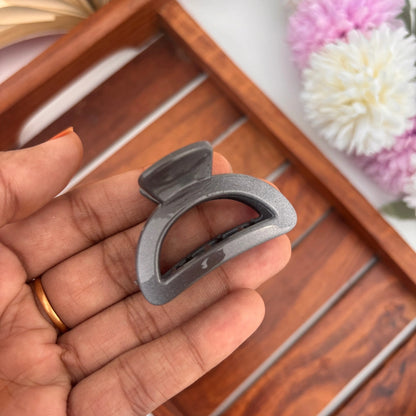 Nude D-Shape Hair Claw – Small