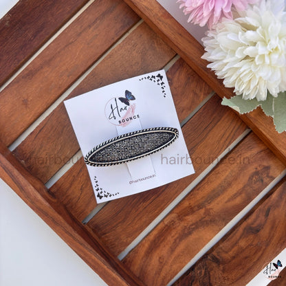 Vintage Noir Oval Hair Barrette – Antique Textured Statement Clip
