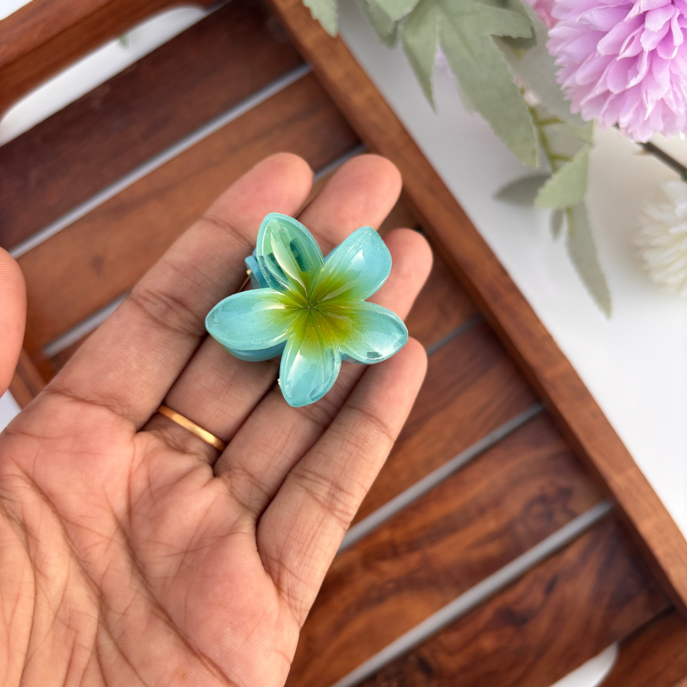 Colourful Lilly Shinny Flower - Small