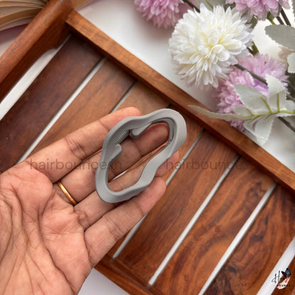 Minimal Wave Hair Claw – Medium