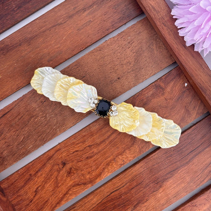 Yellow White Shell Center Clip