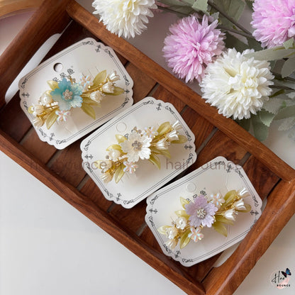 Golden Petal Floral Pearl Center Clip