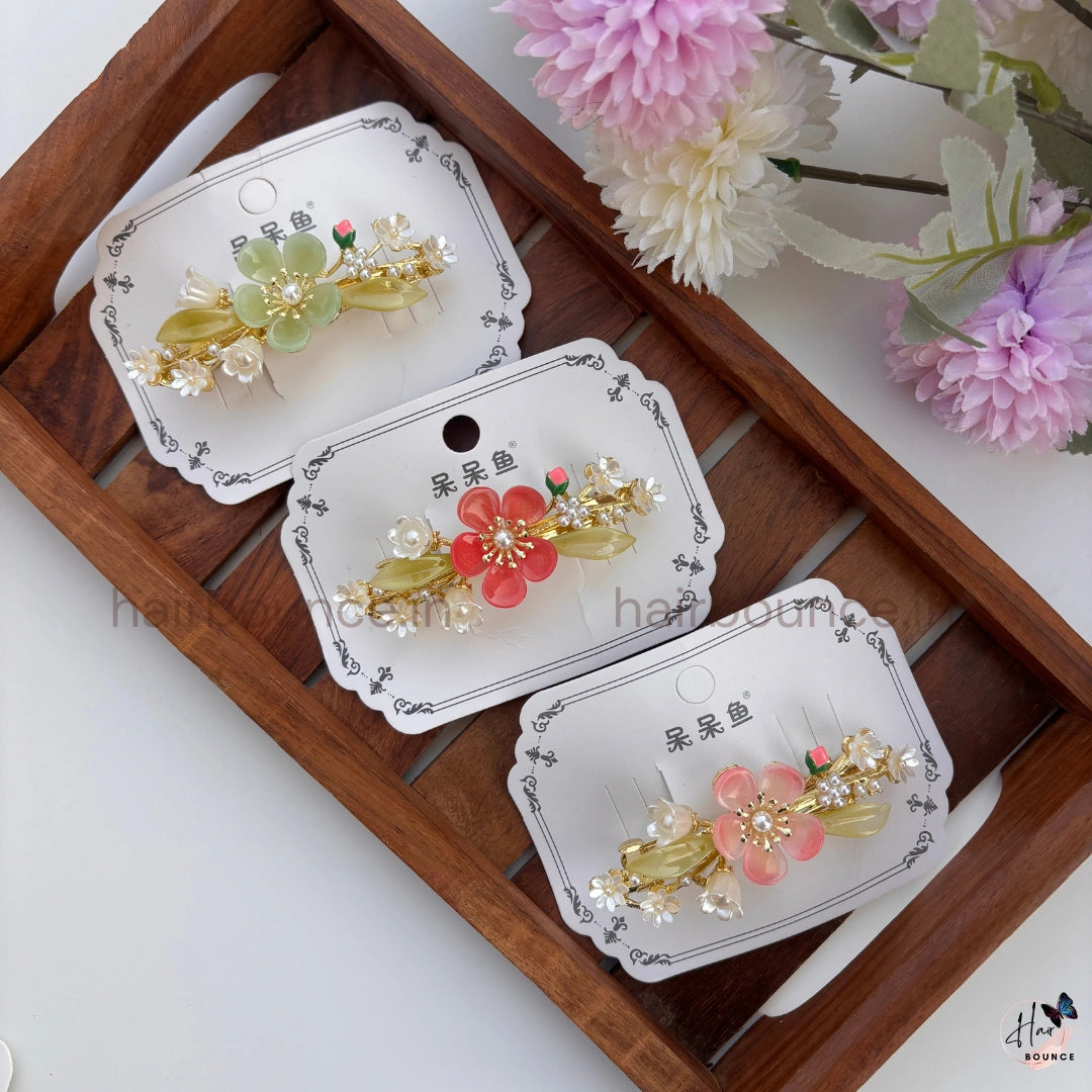 Spring Blossom Pearl Hair Barrette – Elegant Floral Clip