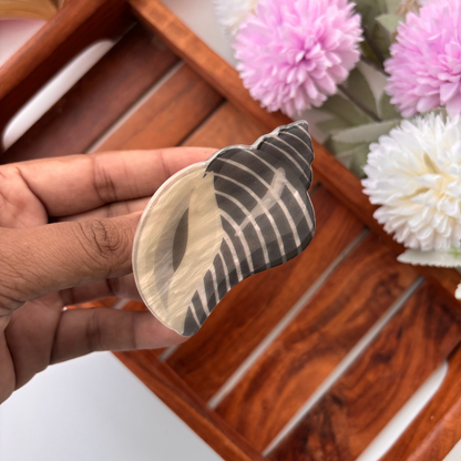 Coastal Shell Hair Claw - Medium