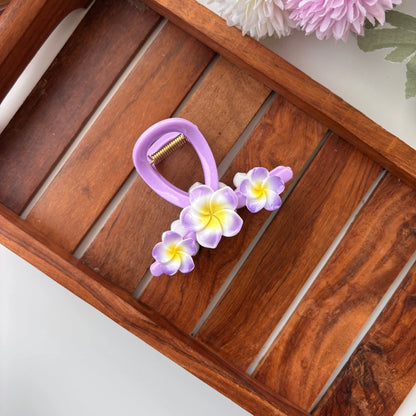 Triple Flower Loop Hair Claw – Large