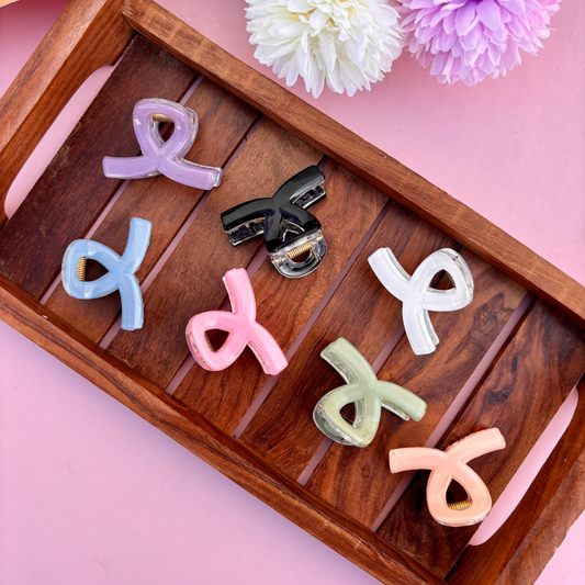 Shinny Finish Loop Hair Claw - Medium