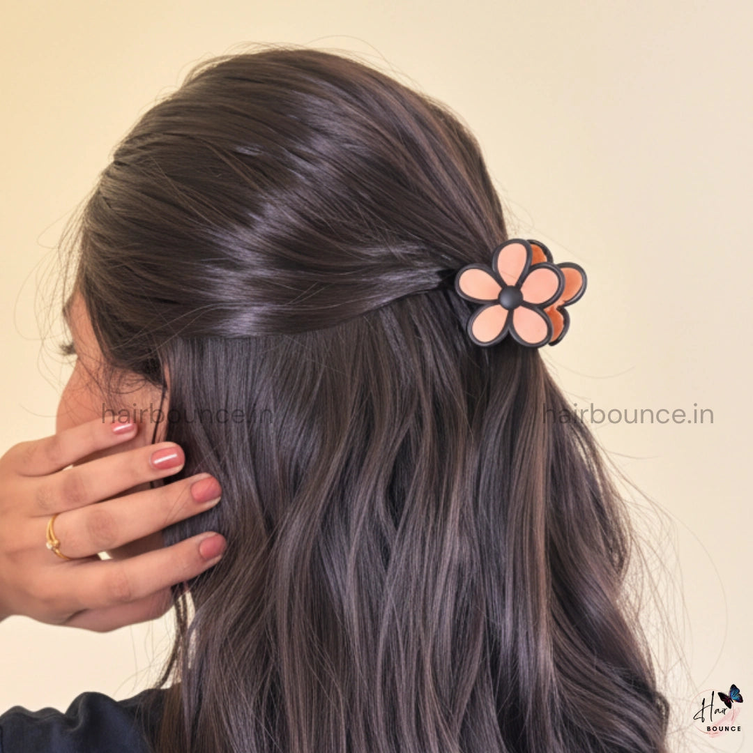 Glossy Outline Daisy Flower Hair Claw – Small