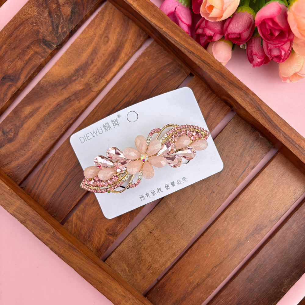 Premium Flower Crystal Center Clip