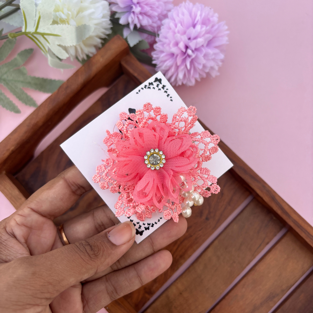 Lily Grace Alligator Clip