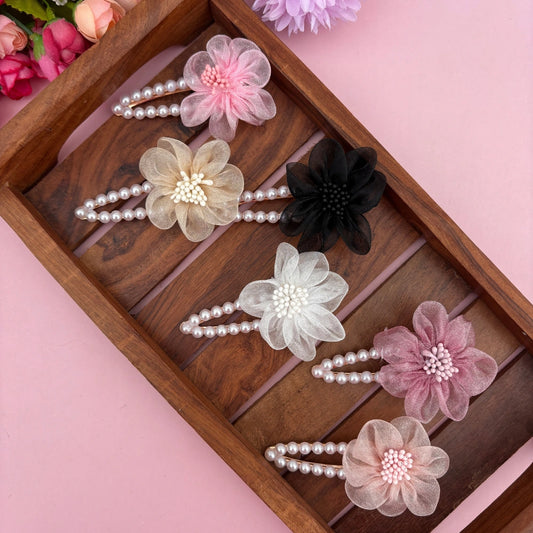 Pearl Petal Clip
