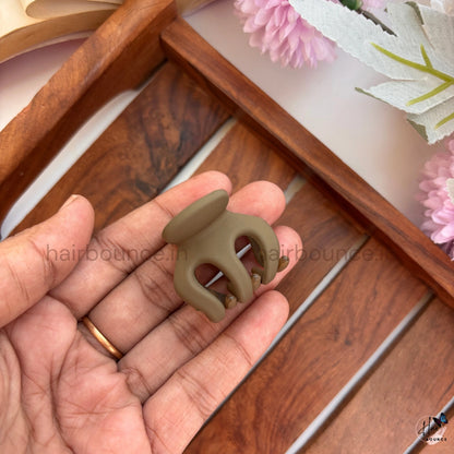 Mini Matte Hair Claw - Small