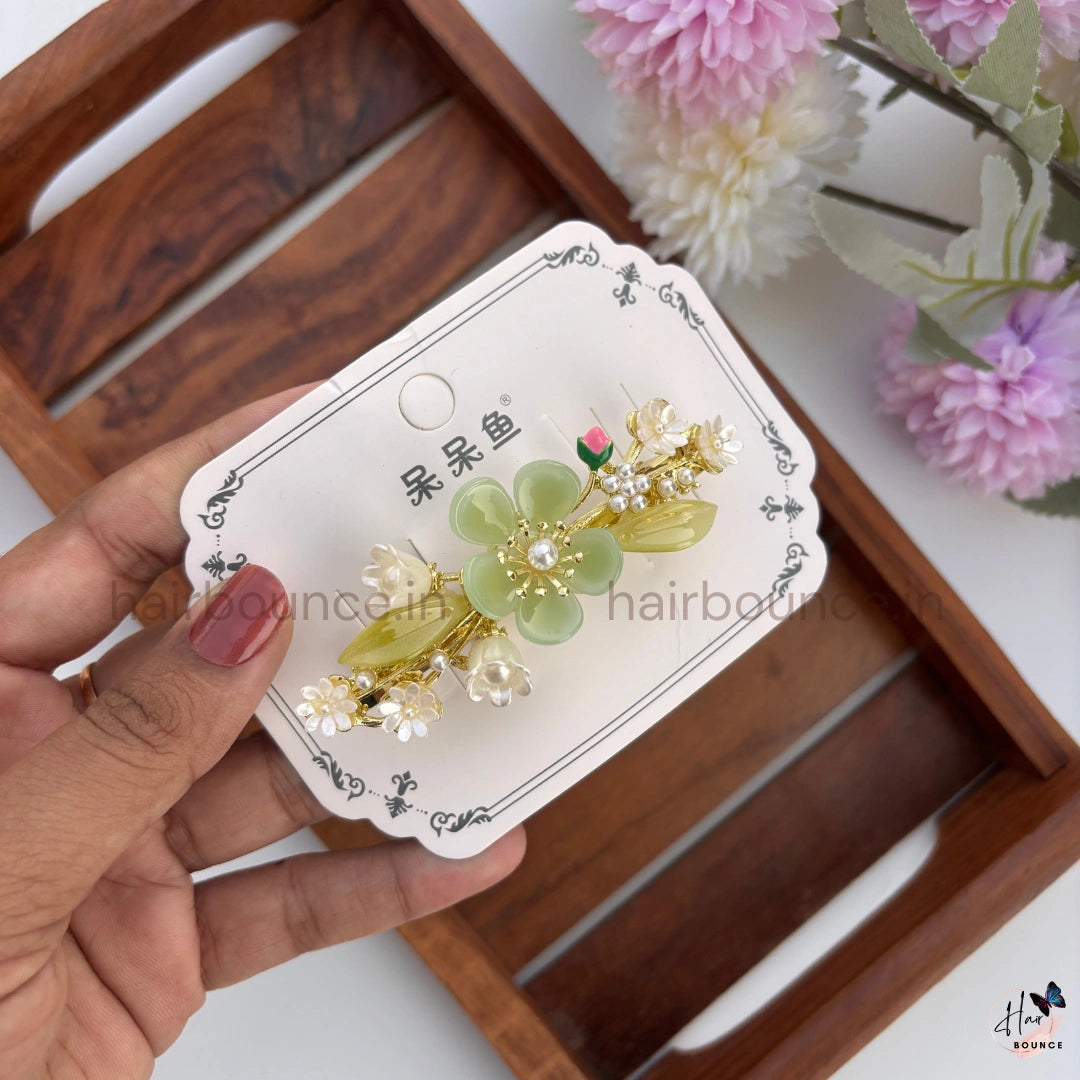 Spring Blossom Pearl Hair Barrette – Elegant Floral Clip