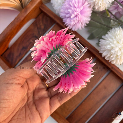 Daisy Bloom Flower Hair Claw - Medium