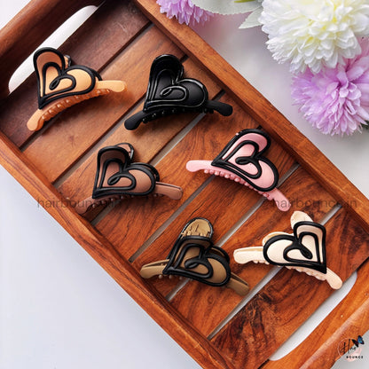 Matte Loop Heart Hair Claw – Medium