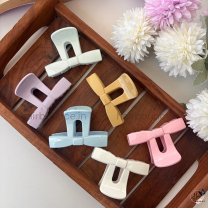 Chic Bow Cutout Hair Claw – Medium