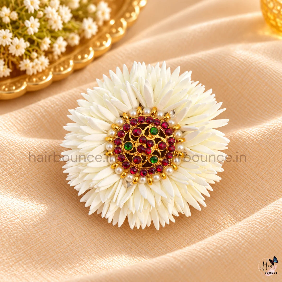 Ussi Malli Kemp Center Hair Clip