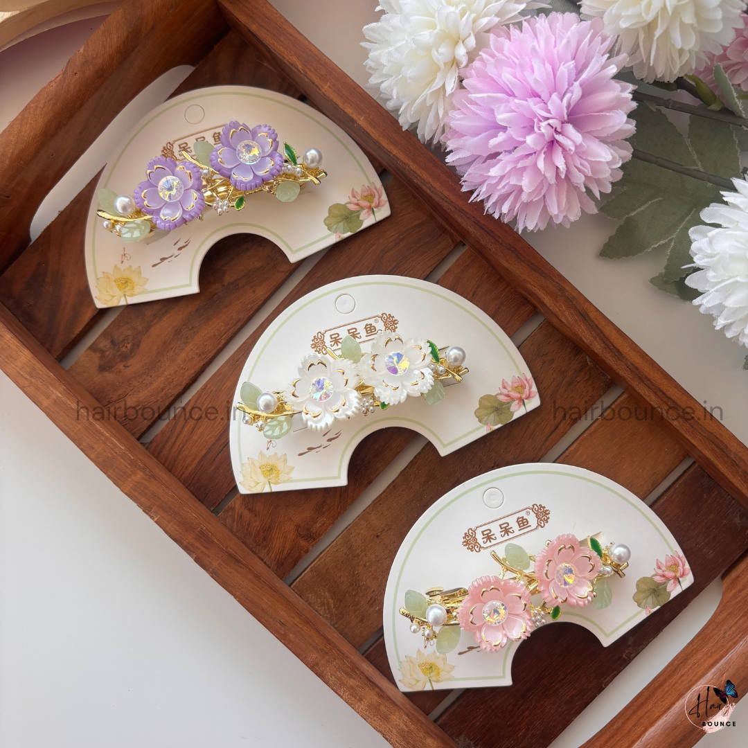 Blossom Pearl Floral Center Clip