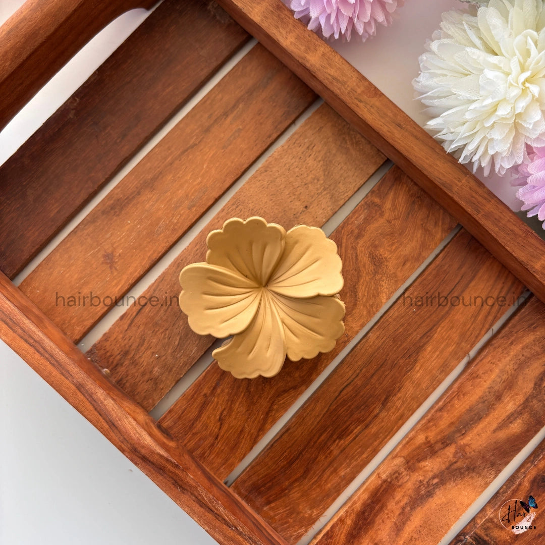 Nude Shades Hibiscus Hair Claw – Medium