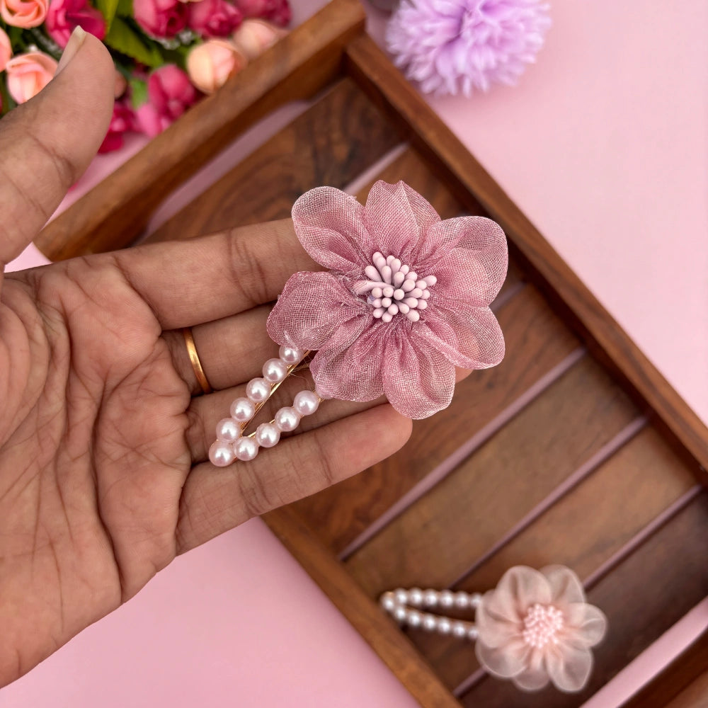 Pearl Petal Clip