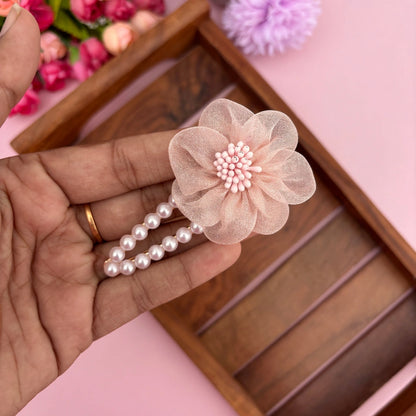 Pearl Petal Clip