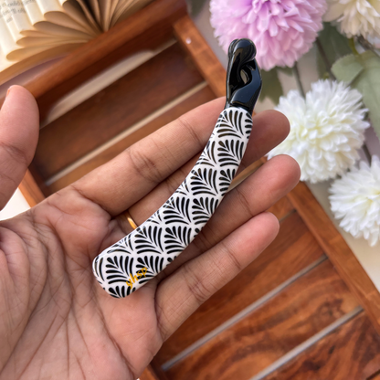 Black White Printed Banana Clip - Large